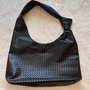 Ulta Woven Hobo Bag With Knot